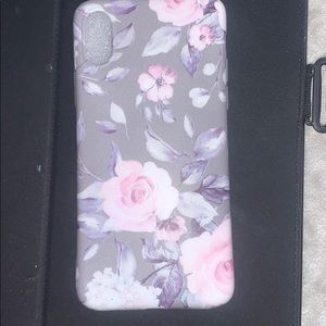 A gray flower phone case
